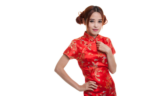 Азиатка в китайском платье из чхонсам
. - Фото, изображение
