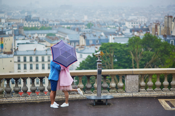 Couple on Montmartre in Paris, France - Foto, afbeelding