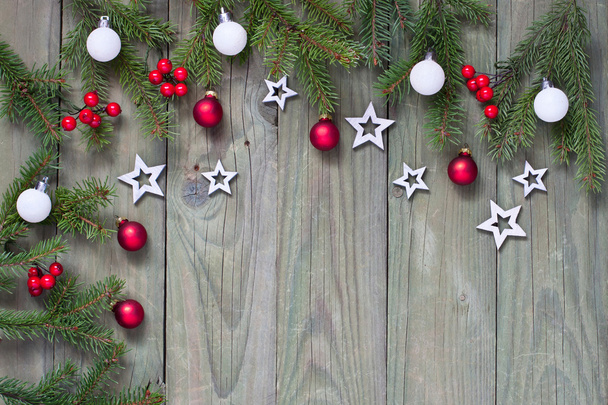 Рождественская композиция. Деревянный фон с копировальным пространством
 - Фото, изображение