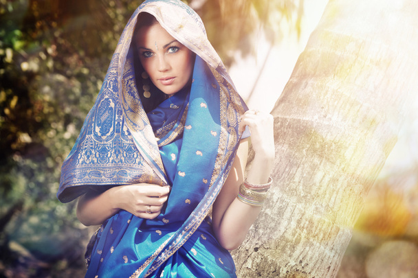 ινδική μόδα σε sari - Φωτογραφία, εικόνα