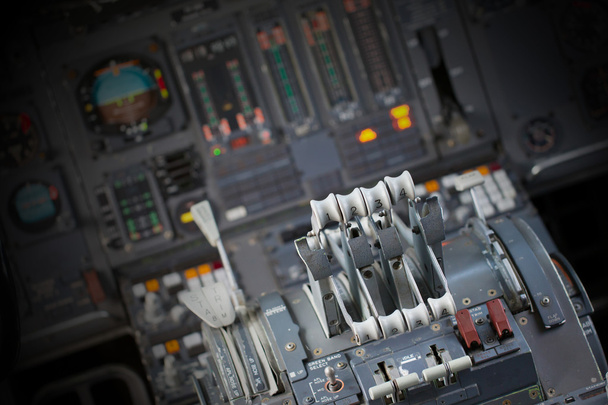 Různé měřicí přístroje a displeje v staré letadlo - Fotografie, Obrázek