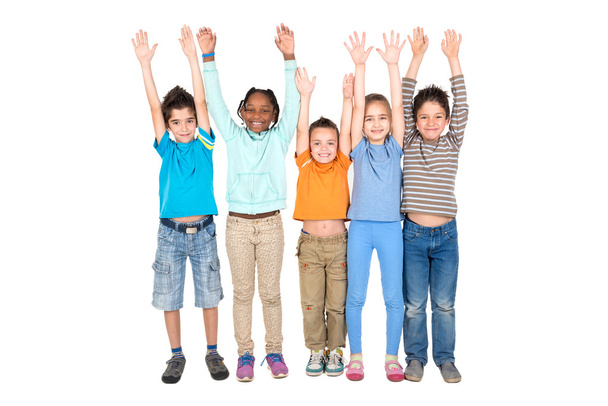 Группа детей с поднятыми руками
 - Фото, изображение