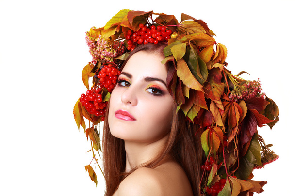 woman in autumn wreath - Fotoğraf, Görsel