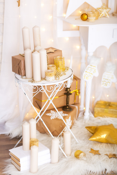 Christmas gold and white decorations - Foto, Bild