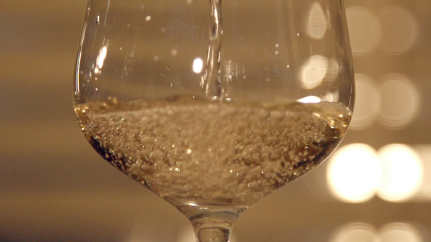 Pouring champagne in slow motion - Footage, Video