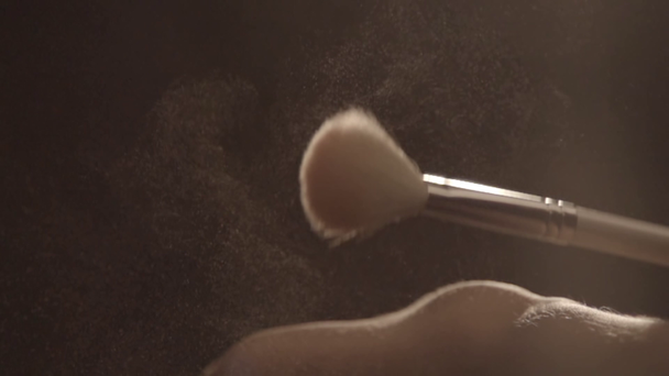 Powder in slow motion - Felvétel, videó