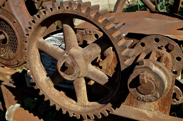 Rezavé ocelové převodové a náklady na prodané zboží - Fotografie, Obrázek
