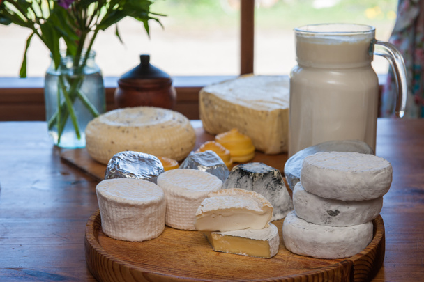 Ensemble de fromages différents
 - Photo, image