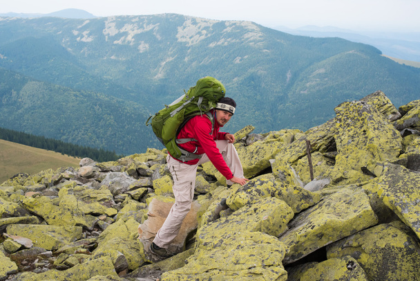 Hiker in mountains - Foto, Imagem