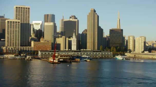 サンフランシスコの港とスカイライン - 映像、動画