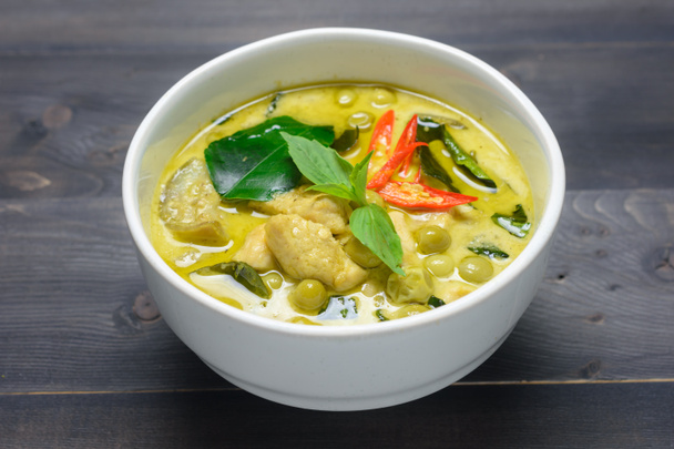 Curry verde con pollo  - Foto, imagen