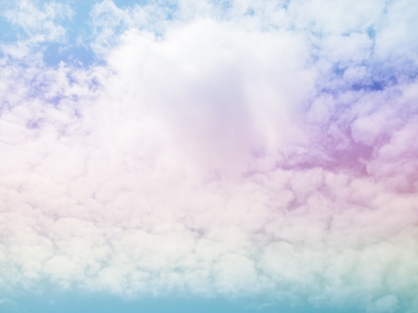 カラフルな曇り空の抽象的な背景の概念の関連アイデア. - 写真・画像