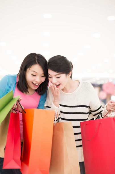 Happy woman shopping - Foto, Imagen