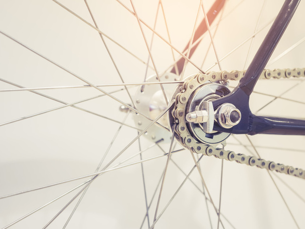 Велосипедне колесо Деталі спиць і ланцюга
 - Фото, зображення