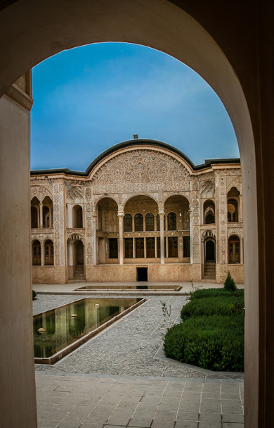 Perinteinen Iranin palatsi Kashanissa
 - Valokuva, kuva