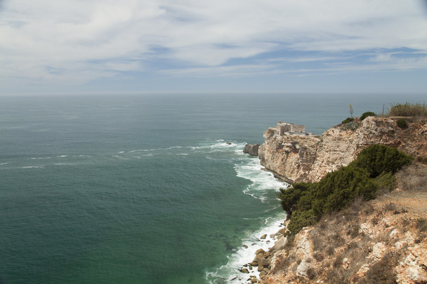 nazare, cliff ve Portekiz deniz feneri - Fotoğraf, Görsel