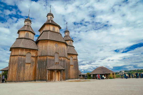 Украинская деревянная церковь
 - Фото, изображение