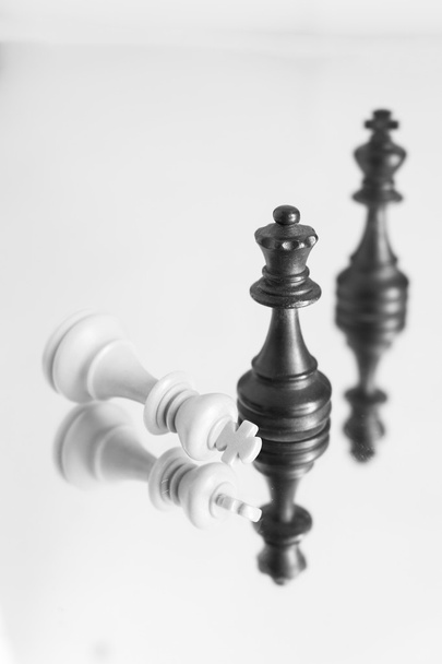 Chess photographed on a mirror - Photo, Image