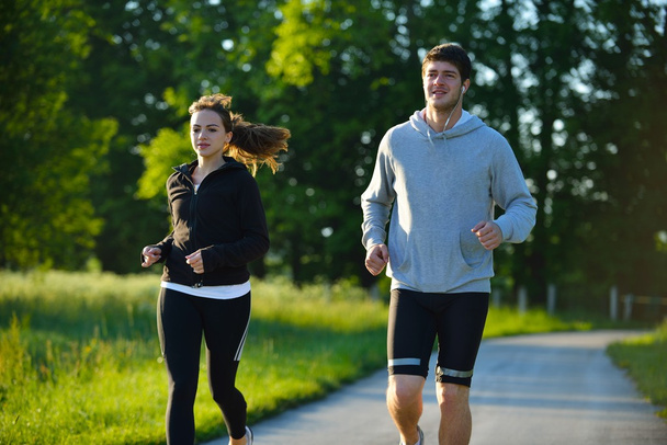 Giovane coppia jogging
 - Foto, immagini