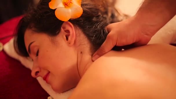 Neck massage for a girl - Video, Çekim