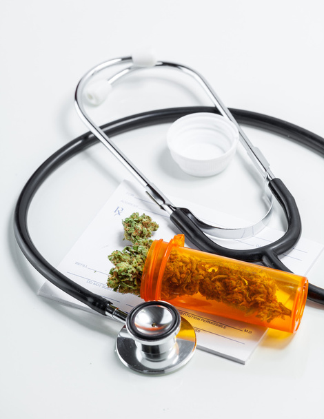 Medical Marijuana Cannabis Buds With Doctors Prescription For Weed - Foto, Imagen