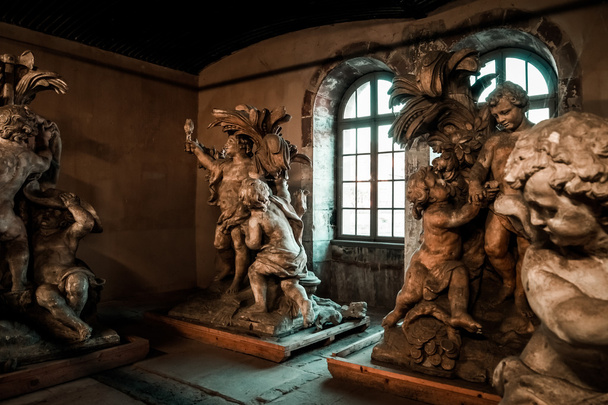 Old sculptures in the museum, Strasbourg - Fotoğraf, Görsel