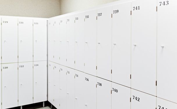 White change room lockers - Foto, imagen