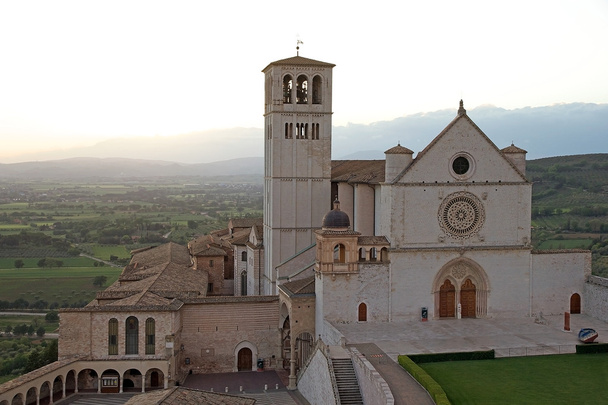 Bazylika San Francesco d'Assisi, Asyż, Włochy - Zdjęcie, obraz