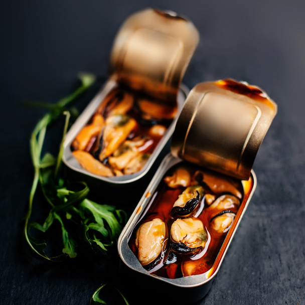 Mussels tin appetizer  - Valokuva, kuva