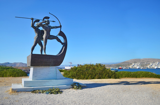 μνημόσυνο των αγωνιστών της Ελλάδας η ναυμαχία της Σαλαμίνας - Φωτογραφία, εικόνα
