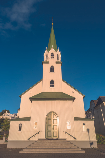 A Reykjavik downtown napnyugtakor szabad egyház - Fotó, kép