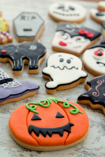 Хэллоуин печенье с различными формами
 - Фото, изображение