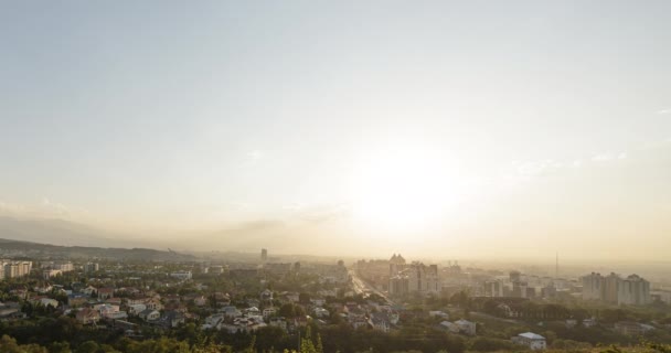 Almatı üzerinden günbatımı - Video, Çekim