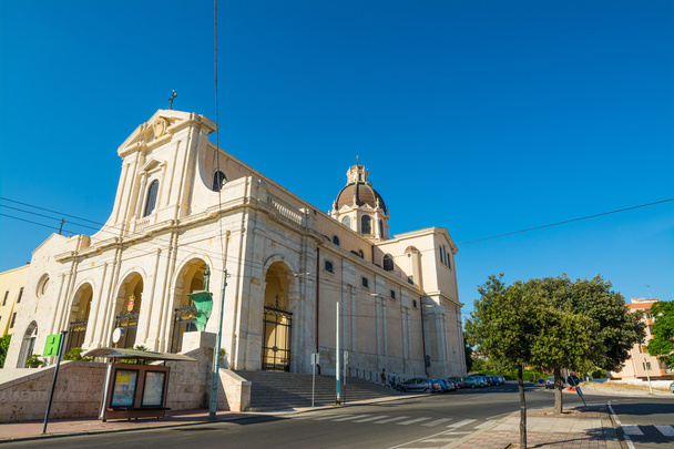 カリアリのディ ボナーリア教会大聖堂 - 写真・画像