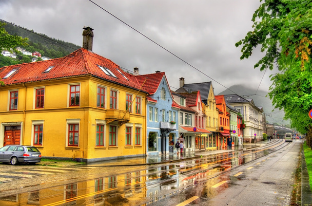 ノルウェー、ベルゲンの中心部に美しい家 - 写真・画像