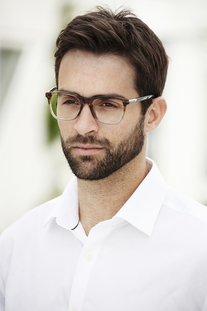 Serious man wearing spectacles - Φωτογραφία, εικόνα