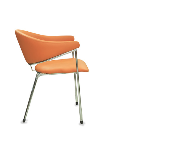 krzesło biurowe ze pomarańczowy skóry. na białym tle - Zdjęcie, obraz