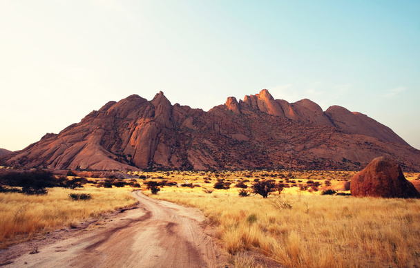 Красивые горы Намибии
 - Фото, изображение