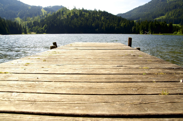 Dock in een meer - Foto, afbeelding