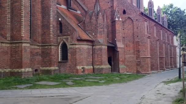 Church of Holy Apostles James and Philip in Torun, Poland - former parish church of New Town is located at eastern corner of Market Nowomiejskiego. Temple was built from 1309 to fifteenth century. - Footage, Video