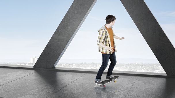 Junge fahren Skateboard. Gemischte Medien - Foto, Bild