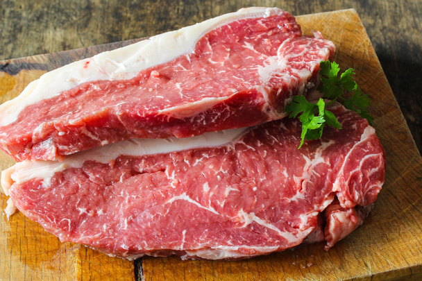 striploin beef preparation for cooking - Foto, immagini