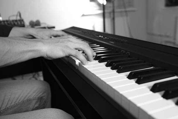 Playing the piano keyboard - Photo, Image