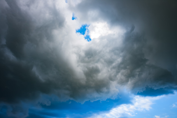 καταιγίδα σύννεφο, σύννεφο βροχής, ουρανός   - Φωτογραφία, εικόνα