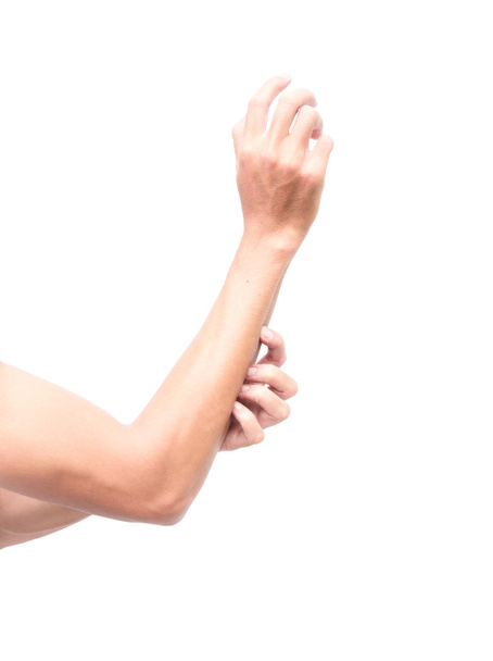 Mies käsi raapiminen käsivarsi valkoisella taustalla terveen konseptin
 - Valokuva, kuva