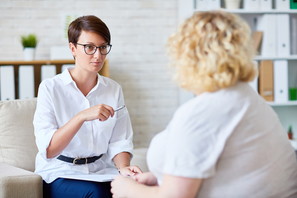 psicólogo mulher consultoria com excesso de peso
 - Foto, Imagem