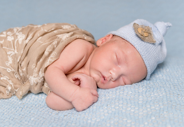 güzel yanakları yeni doğan bebek uyku - Fotoğraf, Görsel