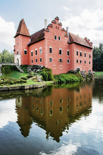 Cervena Lhota on kaunis linna Tsekin tasavallassa
 - Valokuva, kuva