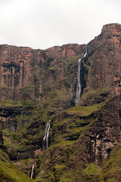 Montañas Drakensberg
 - Foto, imagen