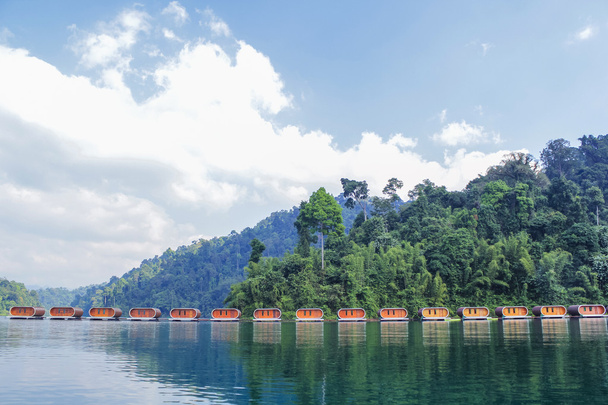Raft House in Ratchaprapha Dam, Surat Thani, Thailand
 - Фото, изображение